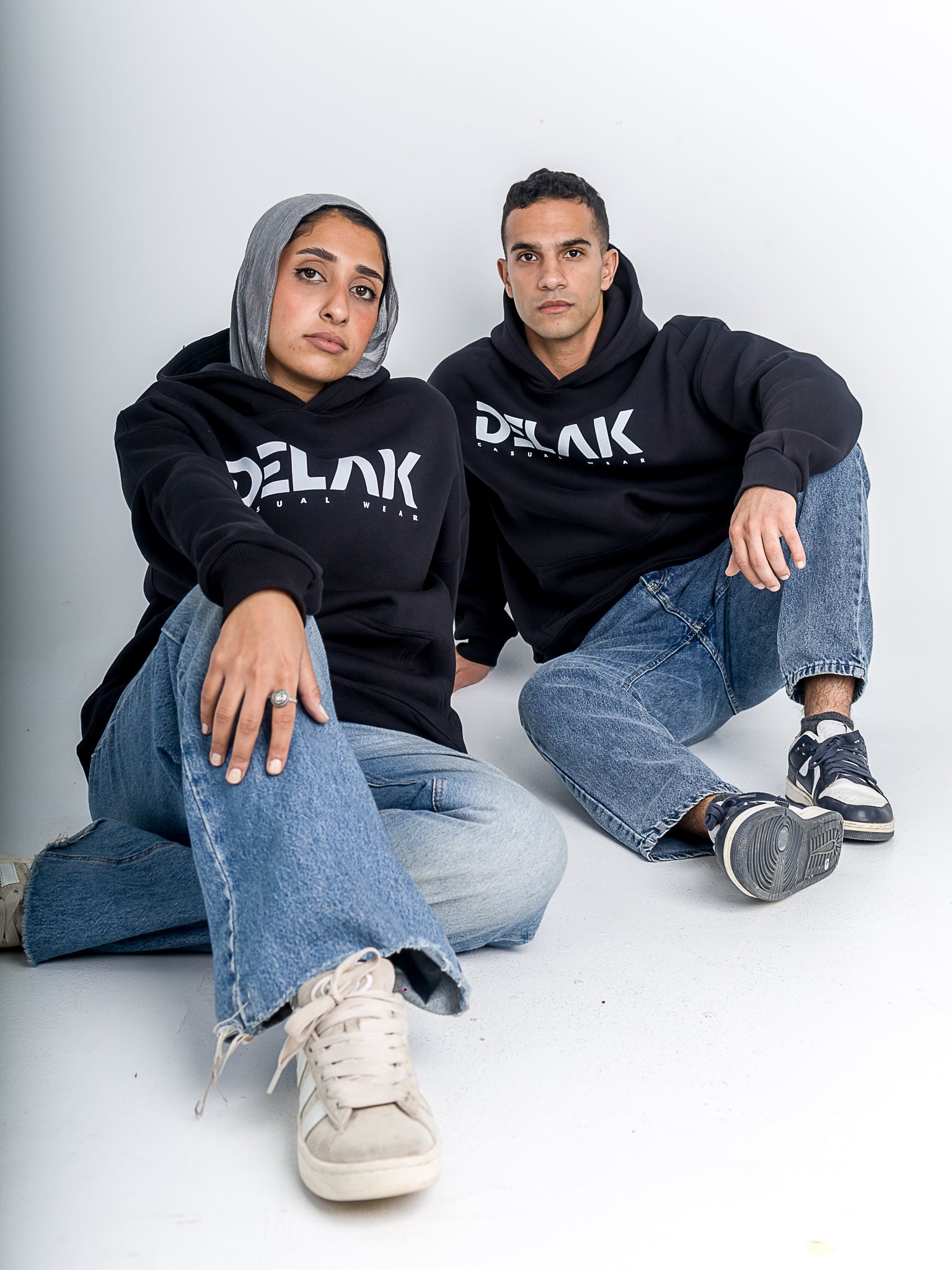 Black "Signature" Oversized Hoodie